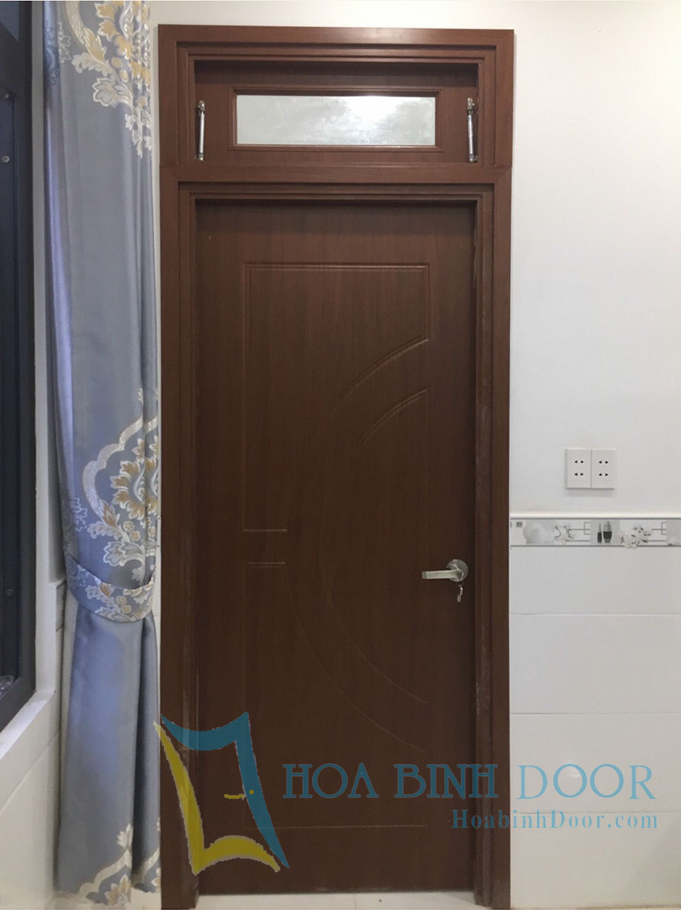 Cửa Nhựa Composite Tại Bình Dương